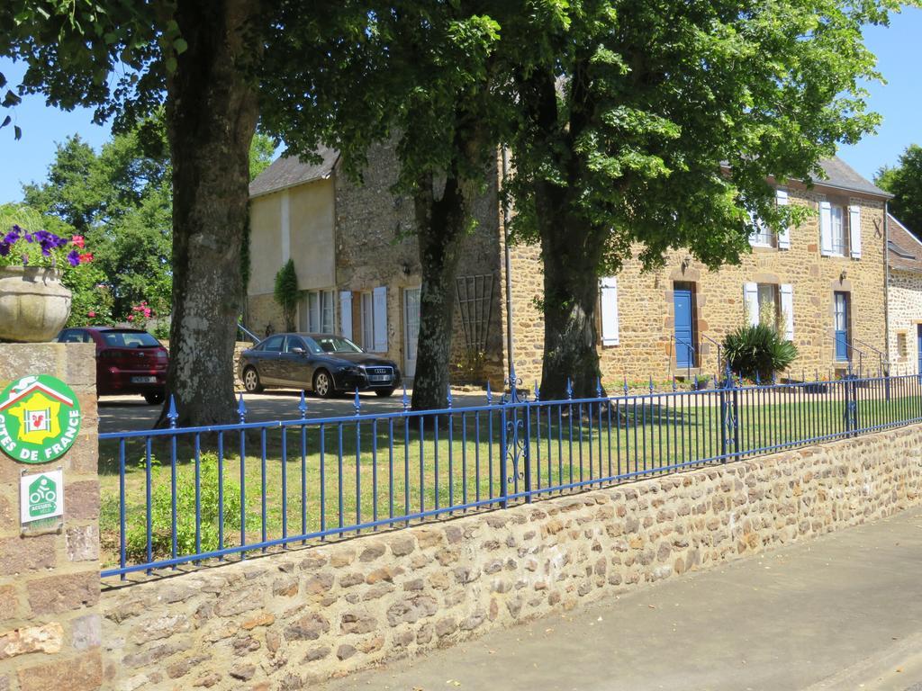 Bed and Breakfast Les Quatre Saisons à Moitron-sur-Sarthe Extérieur photo